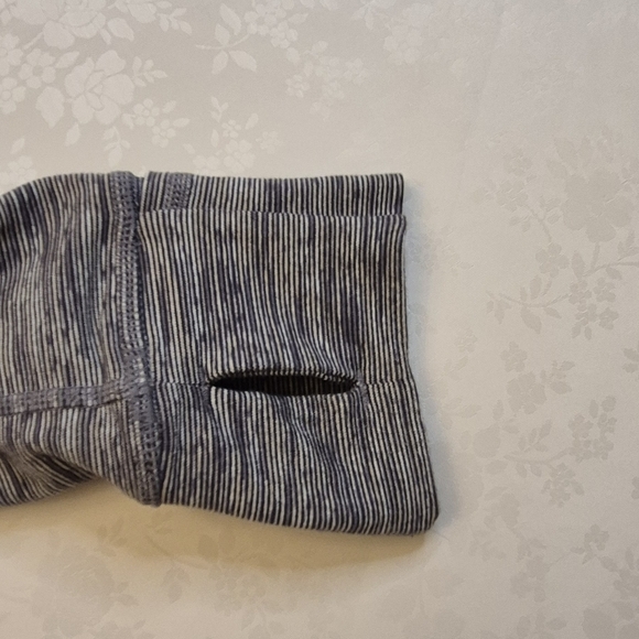 Lululemon Define Jacket Sz 6    Gray White Wee Are From Space Full Zip - Picture 9 of 10